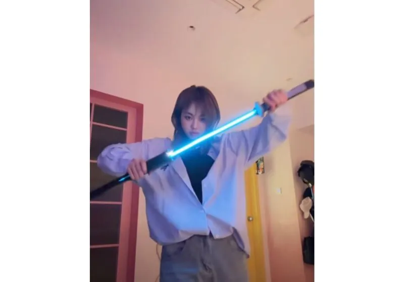 MisThy bất ngờ gãy kiếm